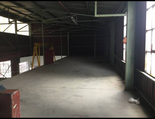 1,830M² WAREHOUSE FOR SALE IN WADEVILLE